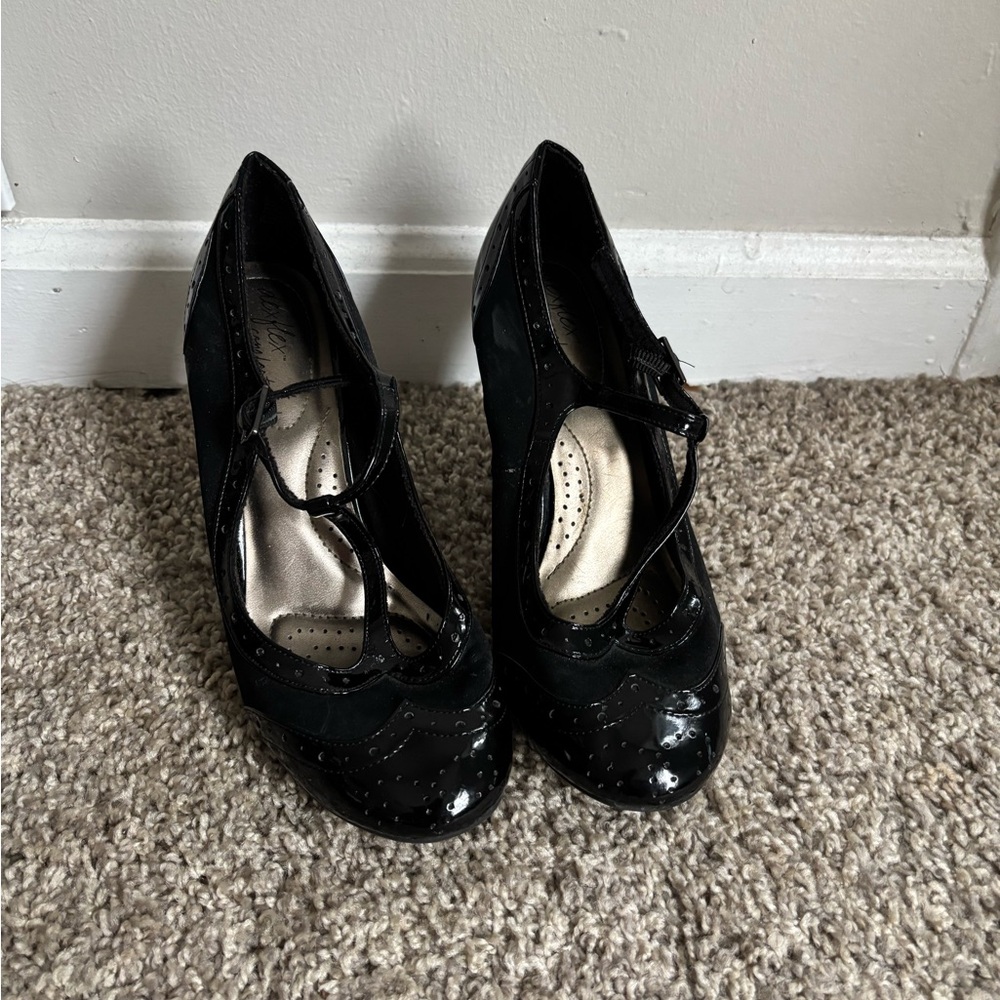 Women’s high heels black